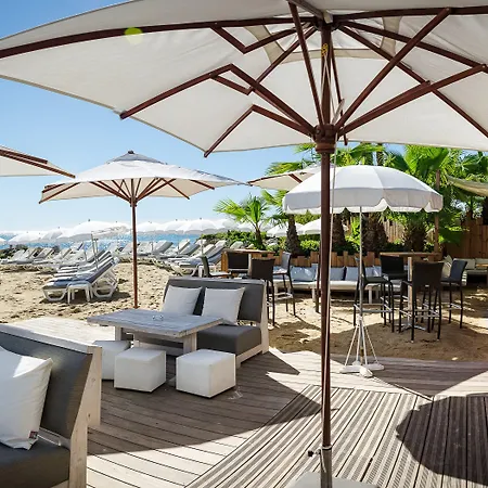 La Hotel 3*
