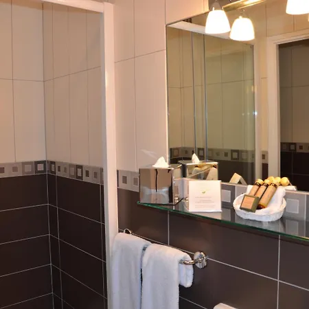 La Hotel 3*