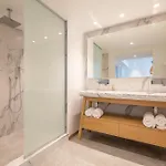 La 3*