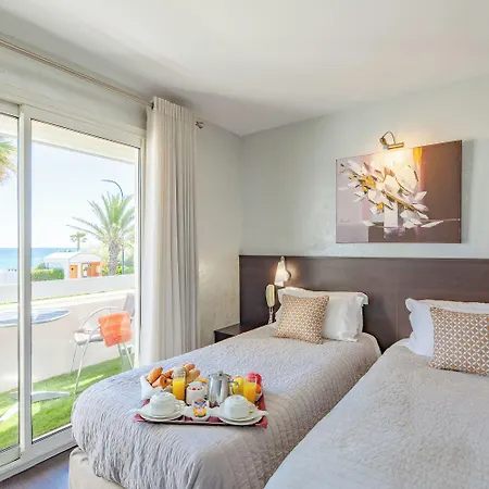 호텔 라 플라쥬 3*